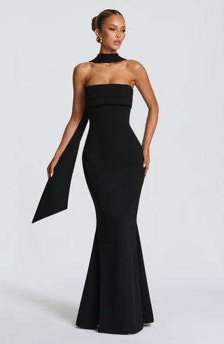 Leura Maxi Dress - Black - glavon