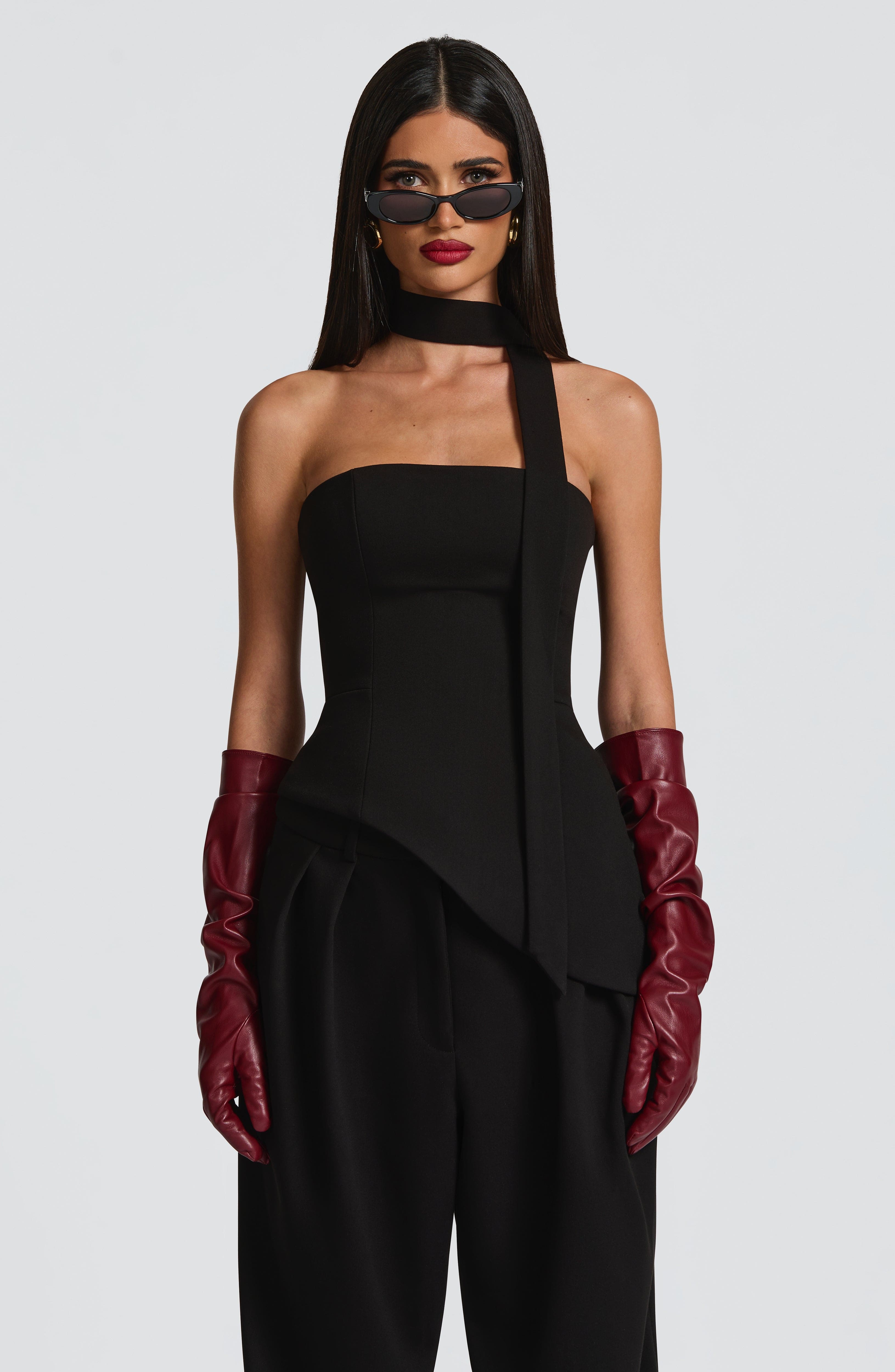 Sloan Top - Black - Napalia